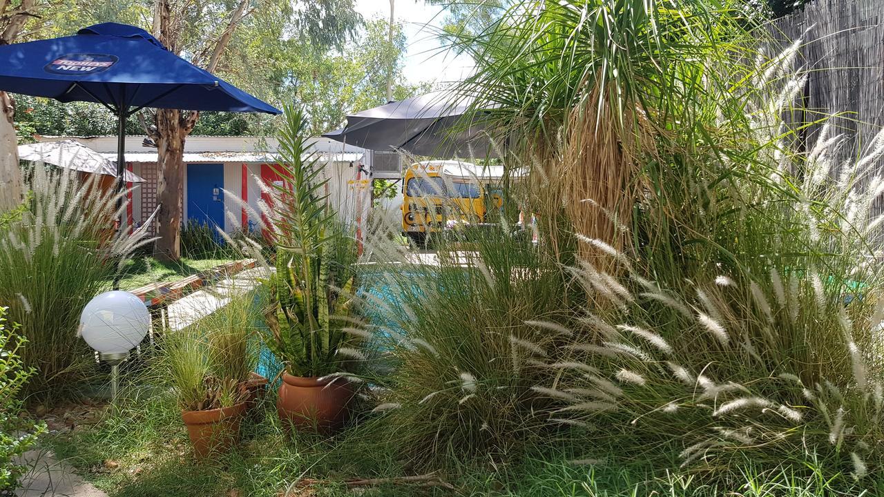 Alice'S Secret Travellers Inn Alice Springs Esterno foto