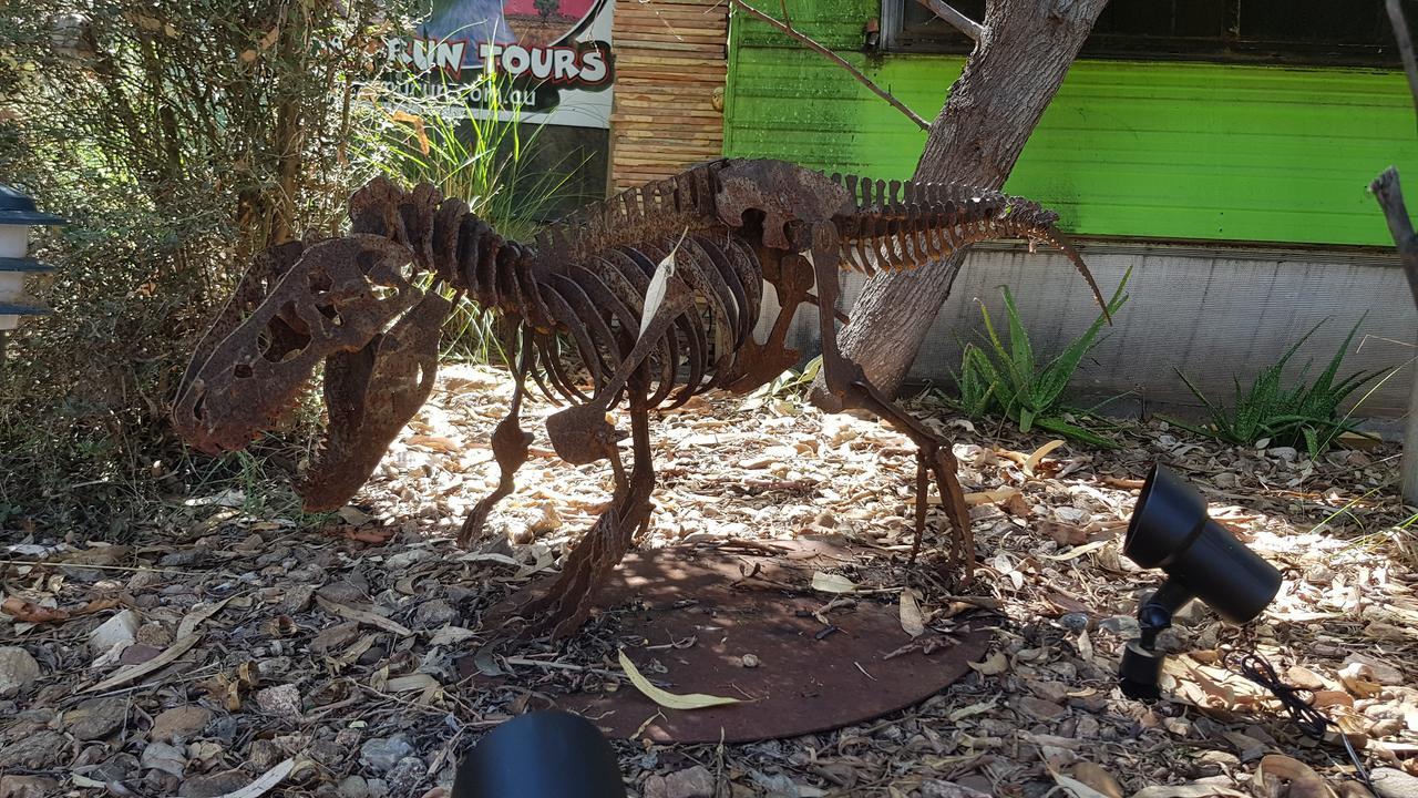 Alice'S Secret Travellers Inn Alice Springs Esterno foto
